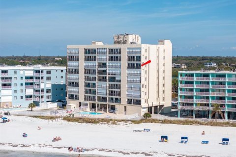 Condo in Indian Shores, Florida, 2 bedrooms  № 2093834