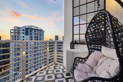 Condo in Tampa, Florida, 3 bedrooms № 2197424 - photo 15