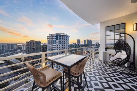 Condo in Tampa, Florida, 3 bedrooms № 2197424 - photo 14