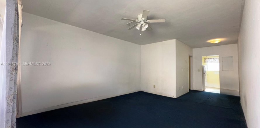 Студия в кондо в Майами-Бич, Флорида № 2004659