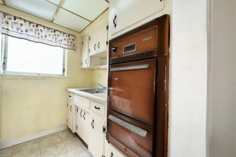 Снять в аренду кондоминиум в Майами-Бич, Флорида 37.72м2, № 2004659 - фото 5