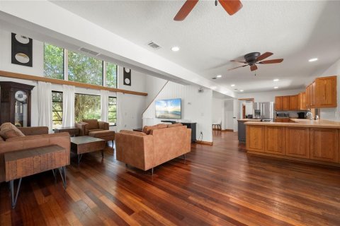 Villa ou maison à vendre à Punta Gorda, Floride: 5 chambres, 418.71 m2 № 2151812 - photo 3
