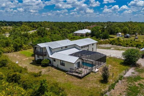 Villa ou maison à Punta Gorda, Floride 5 chambres, 418.71 m2 № 2151812