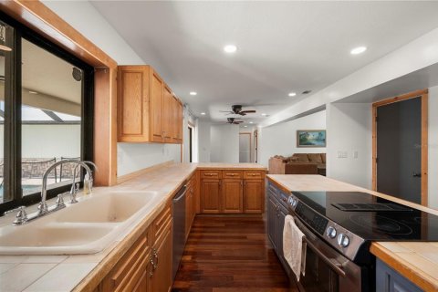 Villa ou maison à vendre à Punta Gorda, Floride: 5 chambres, 418.71 m2 № 2151812 - photo 13