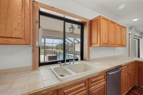 Villa ou maison à vendre à Punta Gorda, Floride: 5 chambres, 418.71 m2 № 2151812 - photo 11