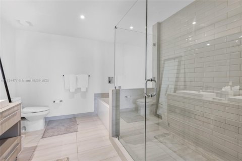 Hotel en venta en Hollywood, Florida, 2 dormitorios, 96.99 m2 № 1860099 - foto 10