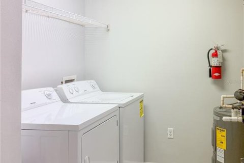 Condo in Orlando, Florida, 1 bedroom № 2101962 - photo 19