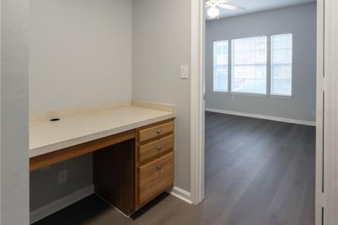 Condo in Orlando, Florida, 1 bedroom № 2101962 - photo 12