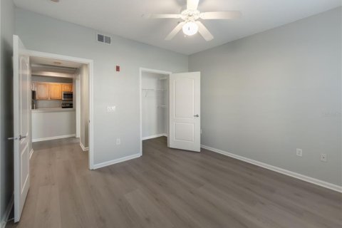 Condo in Orlando, Florida, 1 bedroom № 2101962 - photo 15