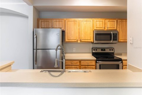 Condo in Orlando, Florida, 1 bedroom № 2101962 - photo 8