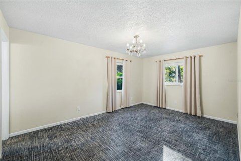 Villa ou maison à vendre à Altamonte Springs, Floride: 3 chambres, 118.91 m2 № 2416284 - photo 13