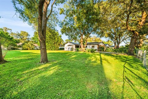 Villa ou maison à vendre à Altamonte Springs, Floride: 3 chambres, 118.91 m2 № 2416284 - photo 24