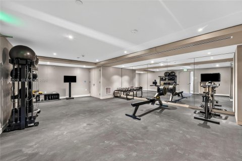 Copropriété à vendre à Bay Harbor Islands, Floride: 2 chambres, 171.96 m2 № 2049203 - photo 17