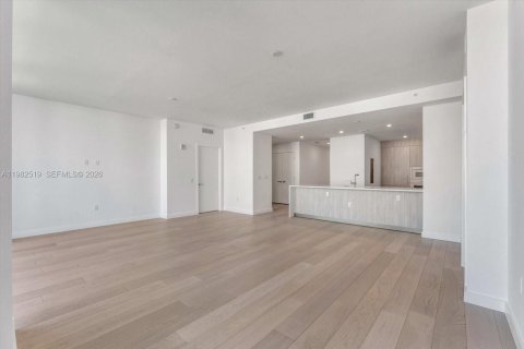 Copropriété à vendre à Bay Harbor Islands, Floride: 2 chambres, 171.96 m2 № 2049203 - photo 4