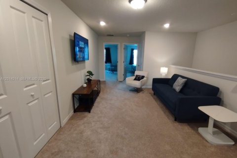 Touwnhouse à vendre à Clermont, Floride: 5 chambres № 2076050 - photo 11