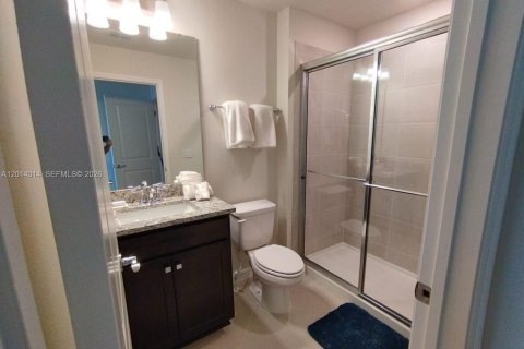 Touwnhouse à vendre à Clermont, Floride: 5 chambres № 2076050 - photo 20