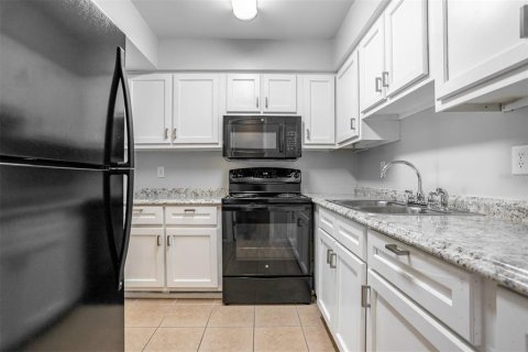 Copropriété à vendre à Tampa, Floride: 1 chambre, 69.68 m2 № 2197115 - photo 11