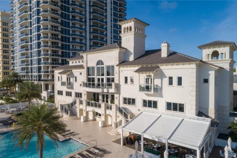 Copropriété à vendre à Miami Beach, Floride: 2 chambres, 128.21 m2 № 1707549 - photo 23