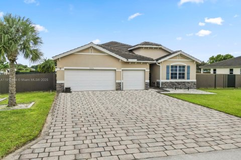Villa ou maison à vendre à Homestead, Floride: 4 chambres, 238.85 m2 № 1968972 - photo 3