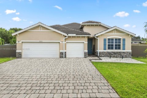 Villa ou maison à vendre à Homestead, Floride: 4 chambres, 238.85 m2 № 1968972 - photo 1