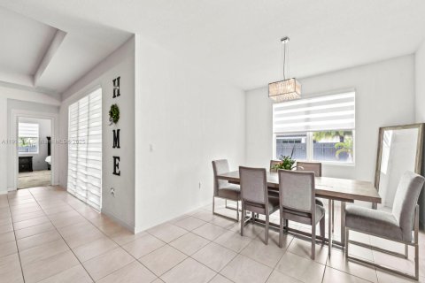 Villa ou maison à vendre à Homestead, Floride: 4 chambres, 238.85 m2 № 1968972 - photo 17