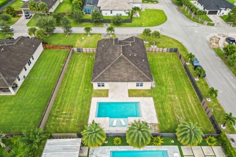 Villa ou maison à vendre à Homestead, Floride: 4 chambres, 238.85 m2 № 1968972 - photo 8