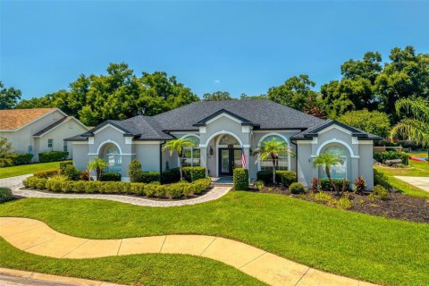 House in Mount Dora, Florida 4 bedrooms, 221.57 sq.m. № 2309007 - photo 19