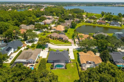 House in Mount Dora, Florida 4 bedrooms, 221.57 sq.m. № 2309007 - photo 9