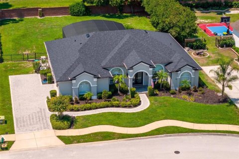 House in Mount Dora, Florida 4 bedrooms, 221.57 sq.m. № 2309007 - photo 14