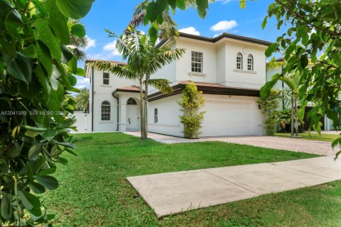 Villa ou maison à louer à Dania Beach, Floride: 3 chambres, 238.57 m2 № 2274679 - photo 5