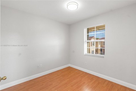 Condo in Homestead, Florida, 3 bedrooms  № 2061243 - photo 23