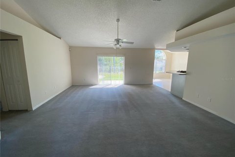Casa en alquiler en Ocala, Florida, 3 dormitorios, 172.8 m2 № 2204630 - foto 4
