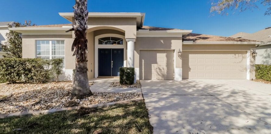 Villa ou maison à Wesley Chapel, Floride 4 chambres, 253.53 m2 № 2427265