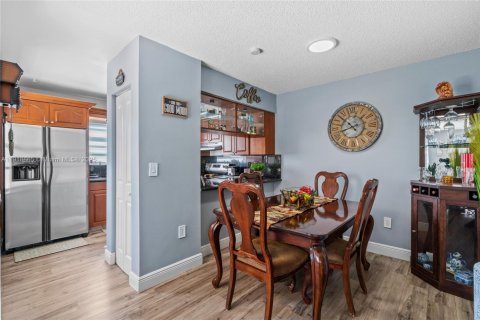 Снять в аренду кондоминиум в Майами, Флорида 2 спальни, 94.76м2, № 1974086 - фото 10