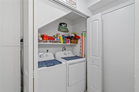 Снять в аренду кондоминиум в Майами, Флорида 2 спальни, 94.76м2, № 1974086 - фото 22