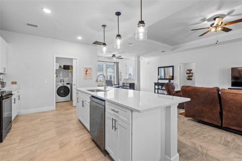 Casa en venta en Newberry, Florida, 3 dormitorios, 151.71 m2 № 1812853 - foto 11