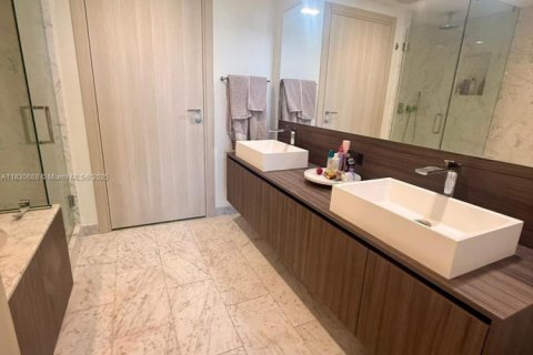 Copropriété à vendre à Miami, Floride: 1 chambre, 77.67 m2 № 1939821 - photo 18