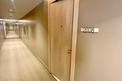 Copropriété à vendre à Miami, Floride: 1 chambre, 77.67 m2 № 1939821 - photo 2