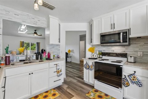 Villa ou maison à vendre à Orlando, Floride: 3 chambres, 108.23 m2 № 2396431 - photo 14