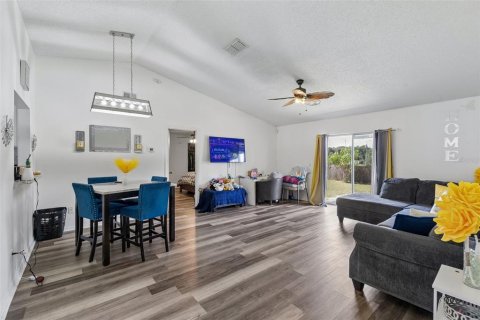 Villa ou maison à vendre à Orlando, Floride: 3 chambres, 108.23 m2 № 2396431 - photo 6