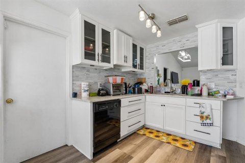 Villa ou maison à vendre à Orlando, Floride: 3 chambres, 108.23 m2 № 2396431 - photo 15