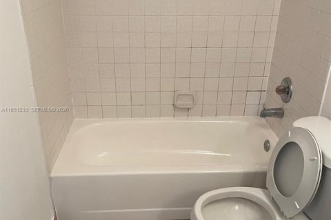 Купить кондоминиум в Майами, Флорида 2 спальни, 98.48м2, № 2008537 - фото 21