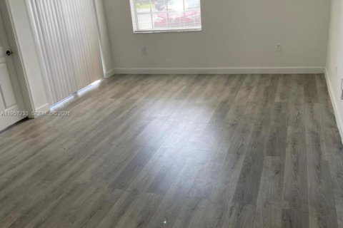 Купить кондоминиум в Майами, Флорида 2 спальни, 98.48м2, № 2008537 - фото 16