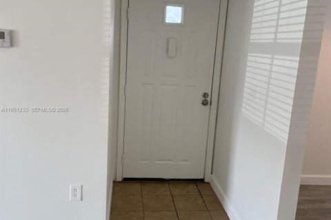 Купить кондоминиум в Майами, Флорида 2 спальни, 98.48м2, № 2008537 - фото 7