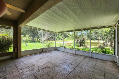 Villa ou maison à vendre à Wesley Chapel, Floride: 3 chambres, 170.75 m2 № 2400351 - photo 19