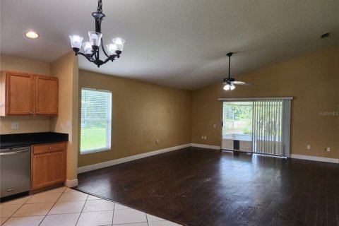 Villa ou maison à vendre à Wesley Chapel, Floride: 3 chambres, 170.75 m2 № 2400351 - photo 6