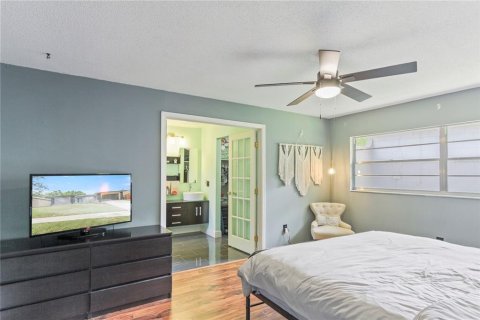 House in Altamonte Springs, Florida 4 bedrooms, 173.26 sq.m. № 1803144 - photo 25