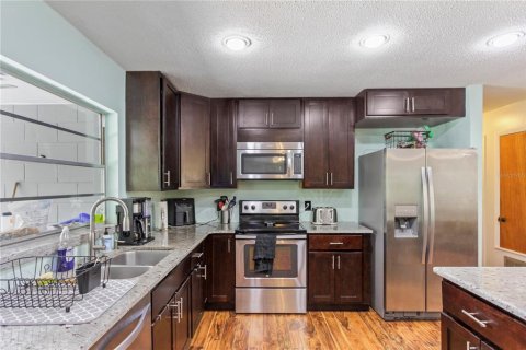 House in Altamonte Springs, Florida 4 bedrooms, 173.26 sq.m. № 1803144 - photo 14