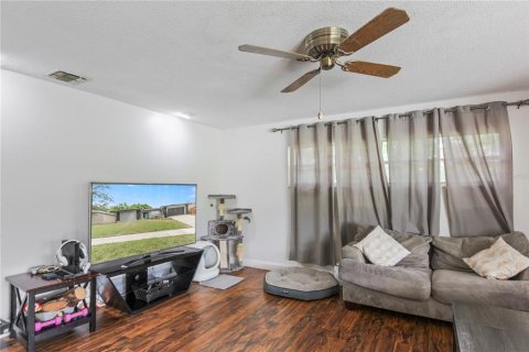 House in Altamonte Springs, Florida 4 bedrooms, 173.26 sq.m. № 1803144 - photo 22