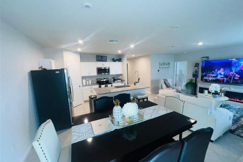 House in Haines City, Florida 4 bedrooms, 158.21 sq.m. № 1747226 - photo 8